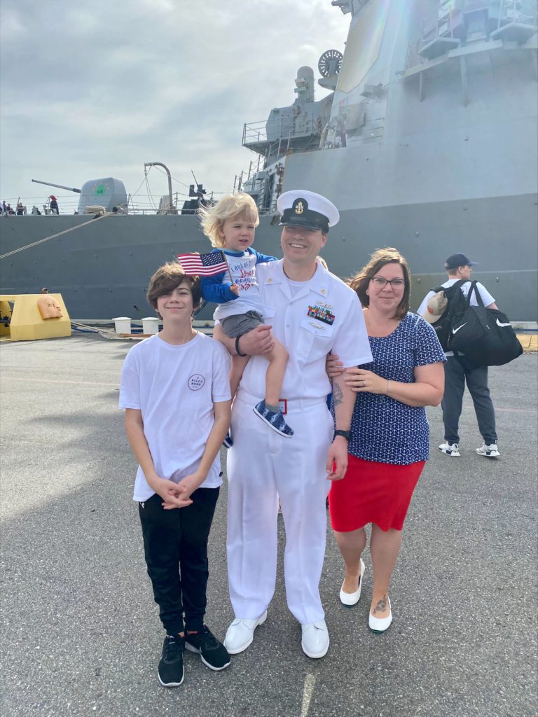 Emily DaBruzzi with husband Christopher Smith and family